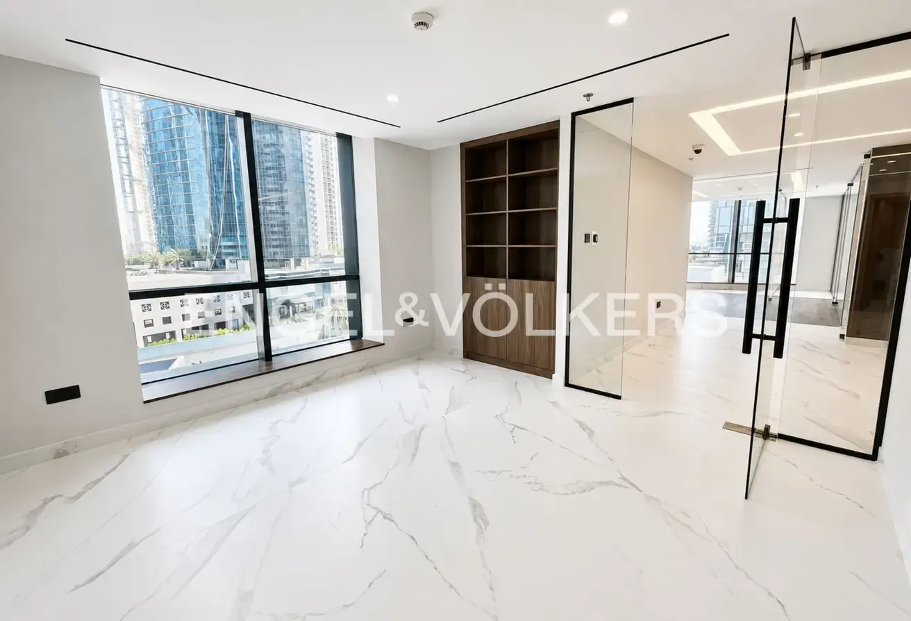 Brand New | Bright Work Space | Vacant Now