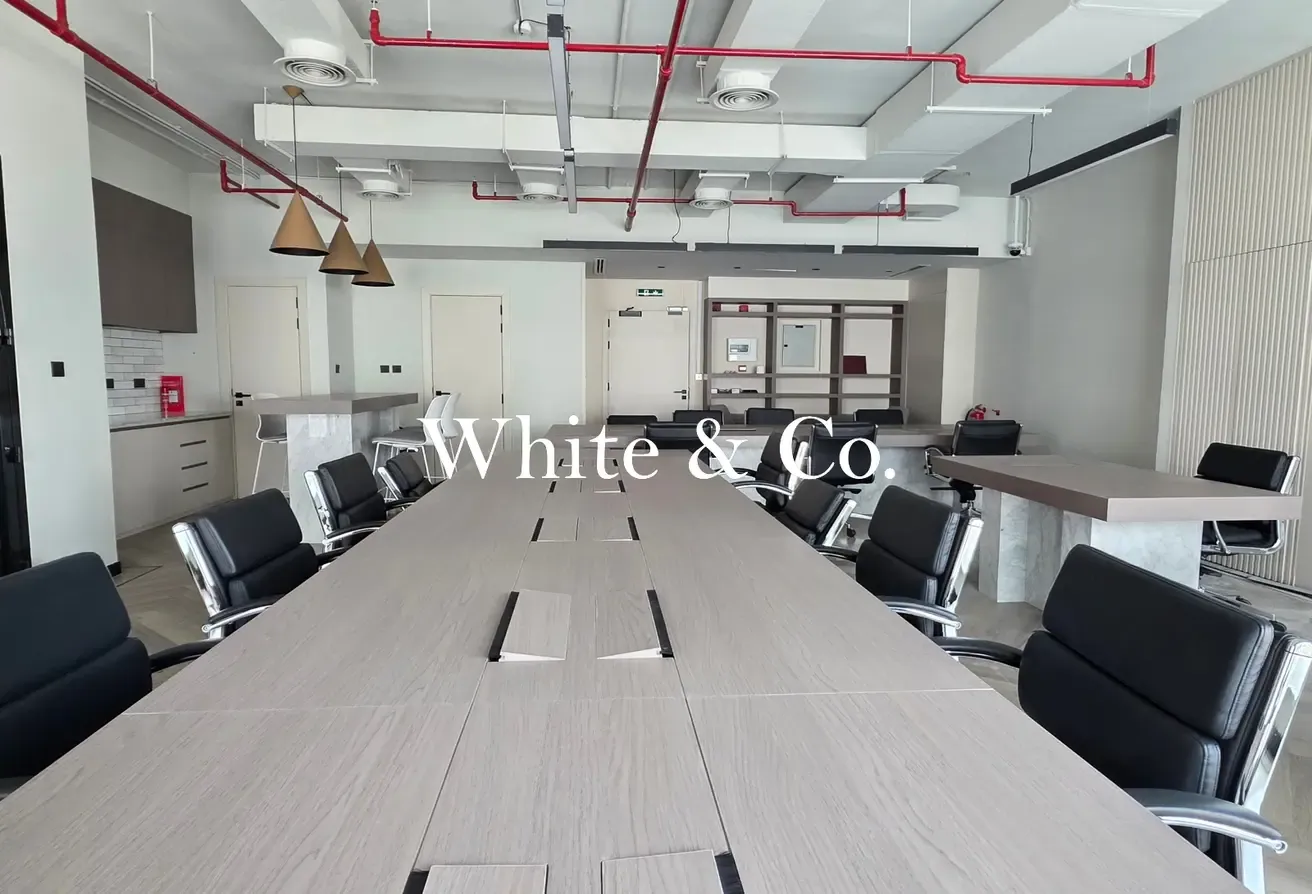 TURNKEY OFFICE | LUXURY FIT-OUT | VACANT
