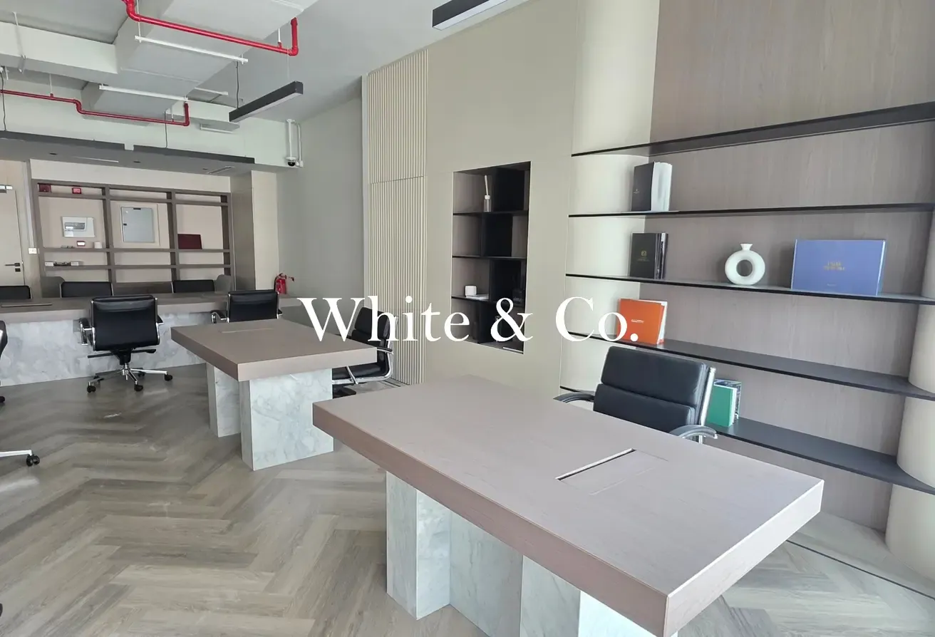 TURNKEY OFFICE | LUXURY FIT-OUT | VACANT