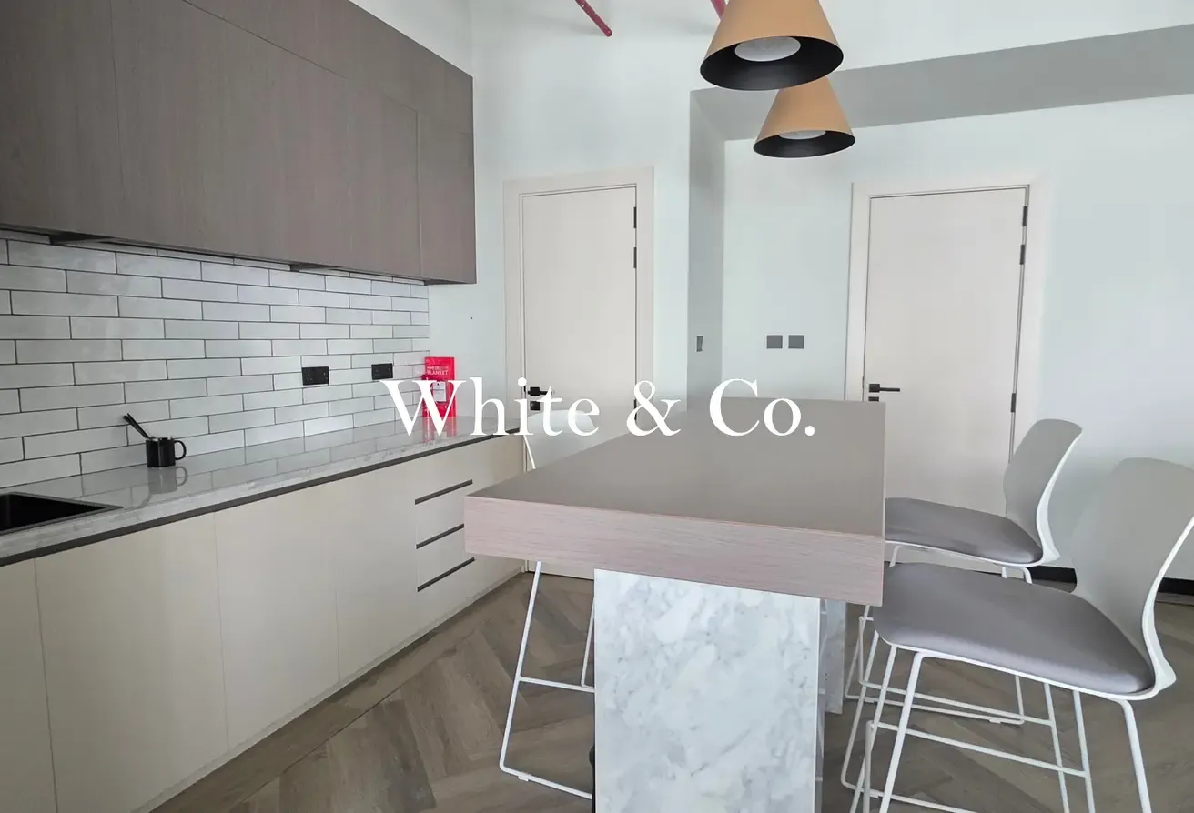 TURNKEY OFFICE | LUXURY FIT-OUT | VACANT