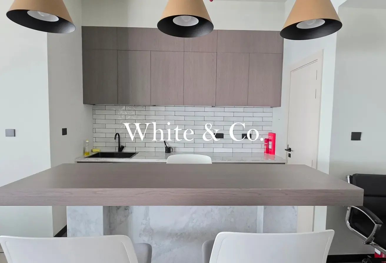 TURNKEY OFFICE | LUXURY FIT-OUT | VACANT