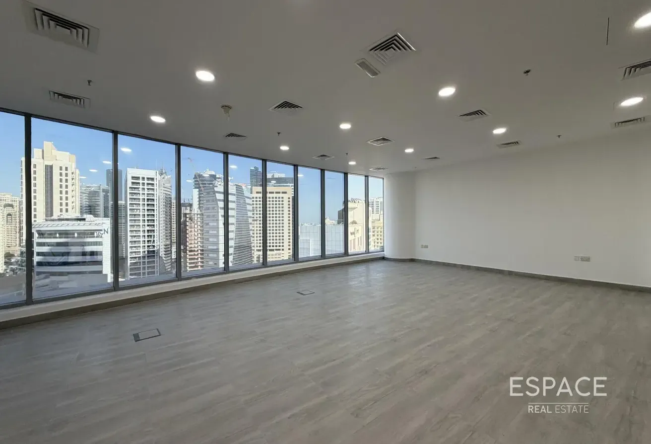 Vacant | 2 Parking Spaces | Unfurnished