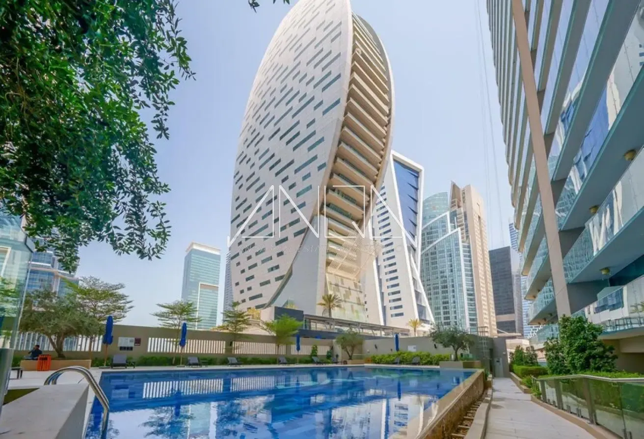Premium Commercial Opportunity | Close to Metro