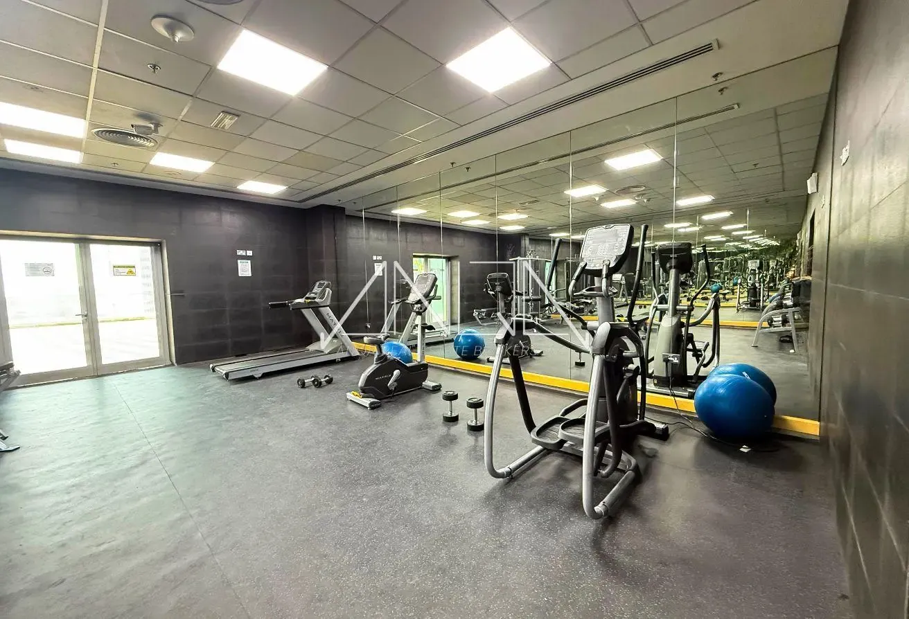 Premium Commercial Opportunity | Close to Metro