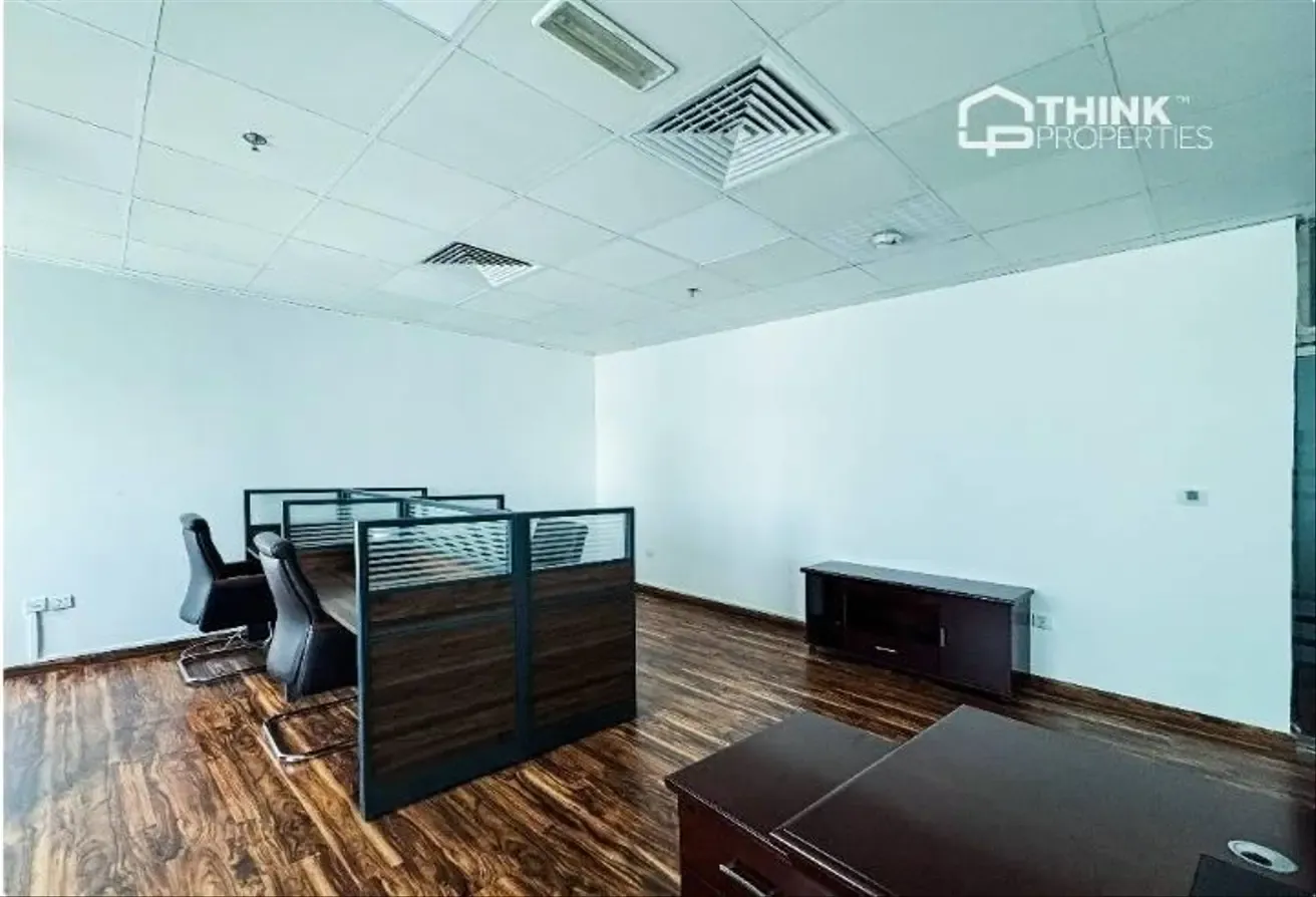 Negotiable 3 Car Parking's | Furnished | Upgraded