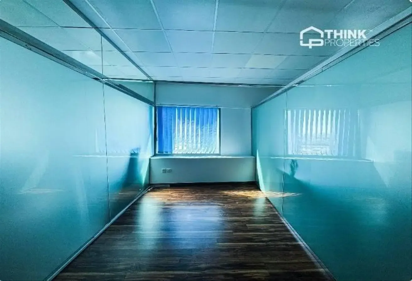 Negotiable 3 Car Parking's | Furnished | Upgraded