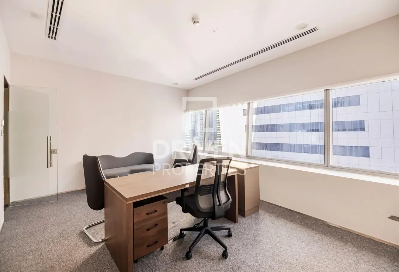 Fully Fitted Office | Vacant Now| Prime Location