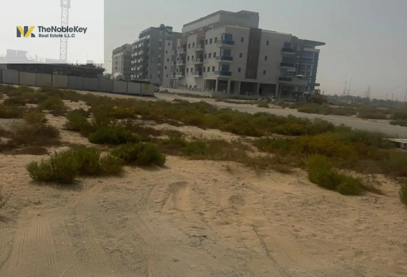 COOMERCIAL PLOT FOR SALE IN WARSAN 4TH