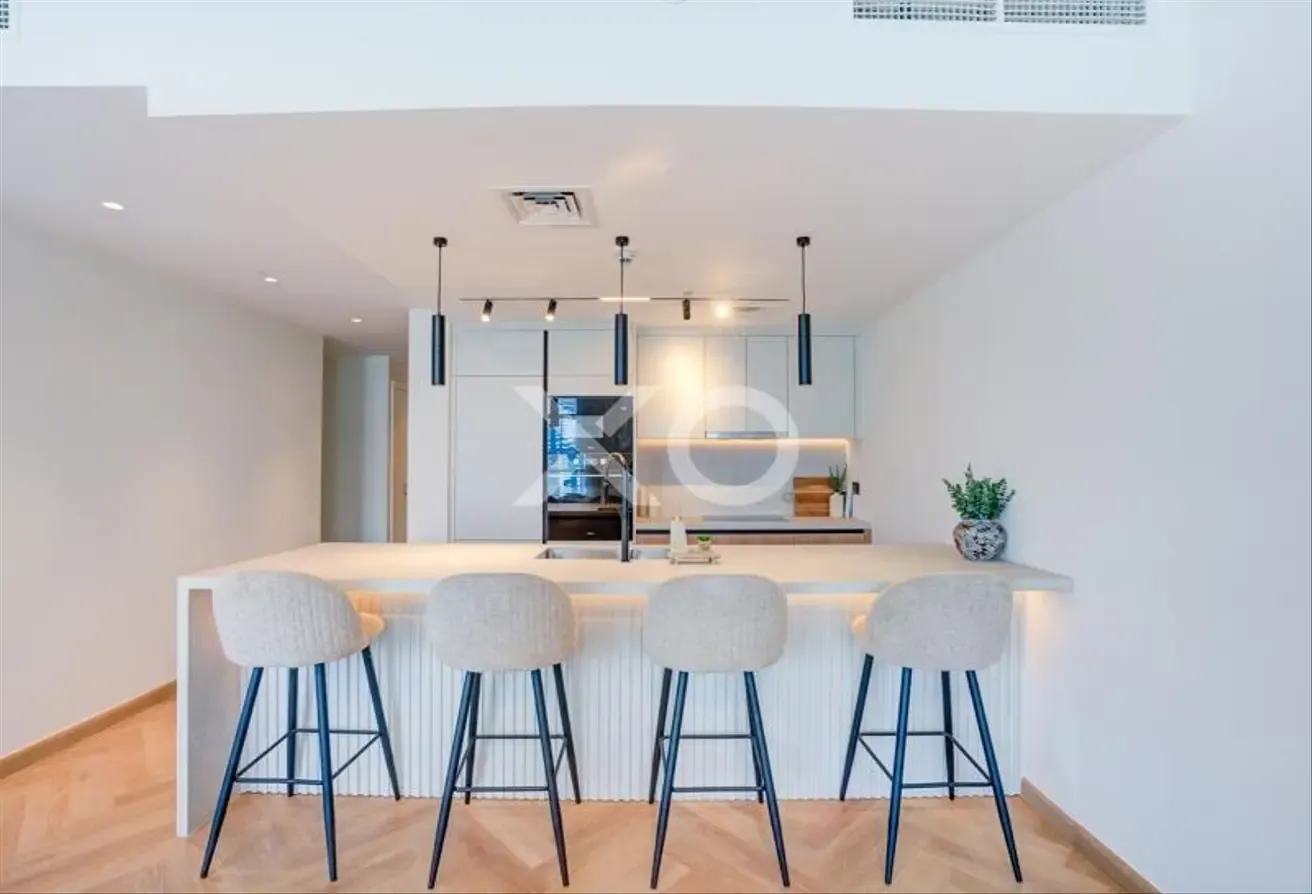 Renovated | Marina View | Modern Finishes