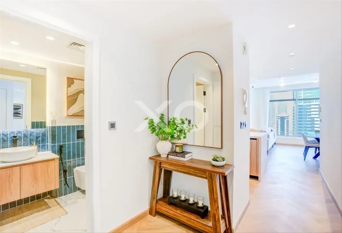 Renovated | Marina View | Modern Finishes