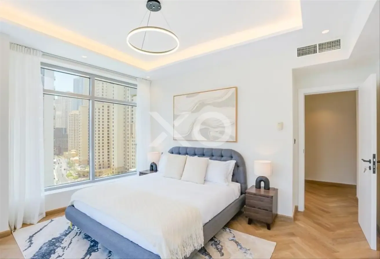Renovated | Marina View | Modern Finishes
