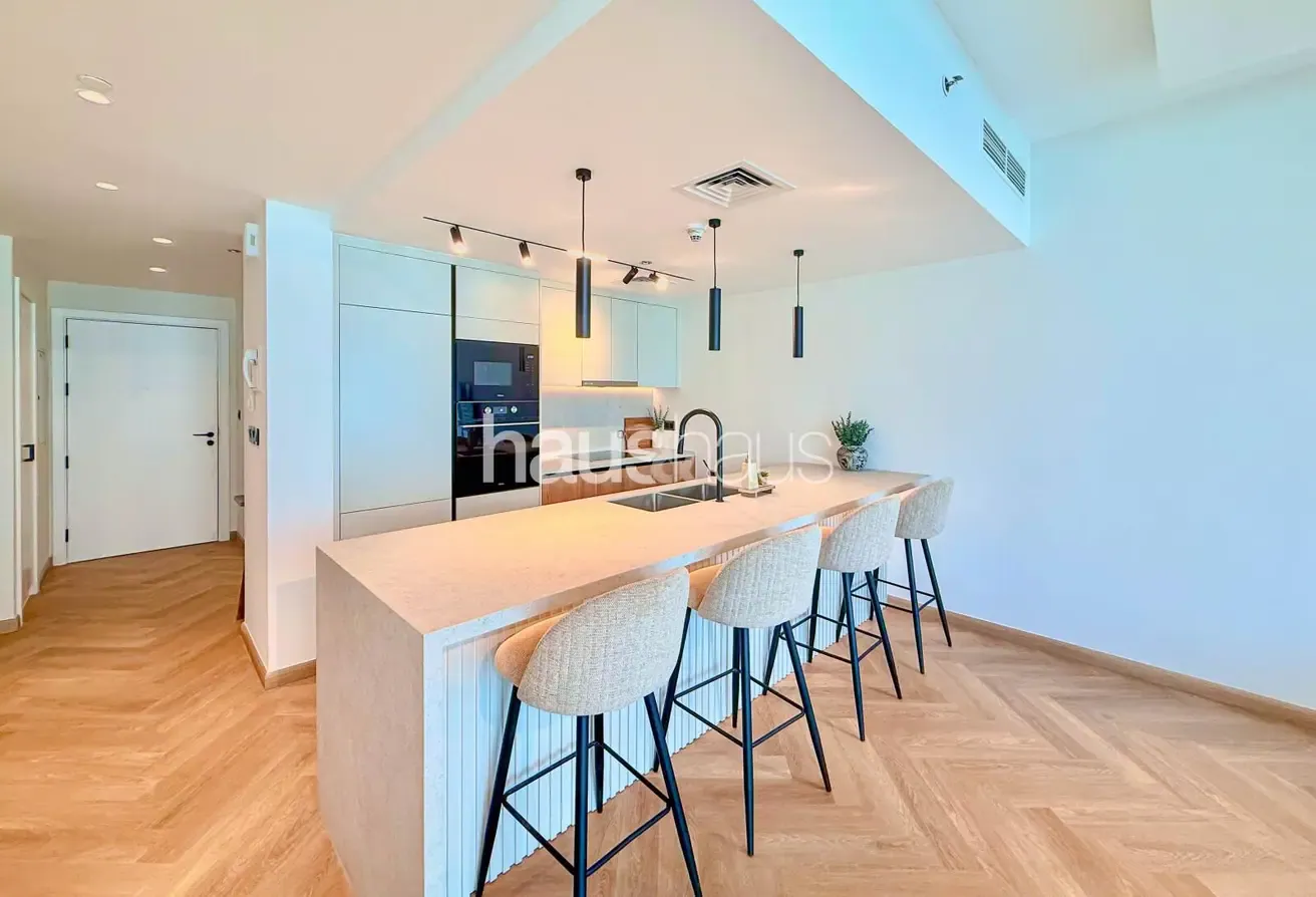 Fully Upgraded | VOT | Full Marina View