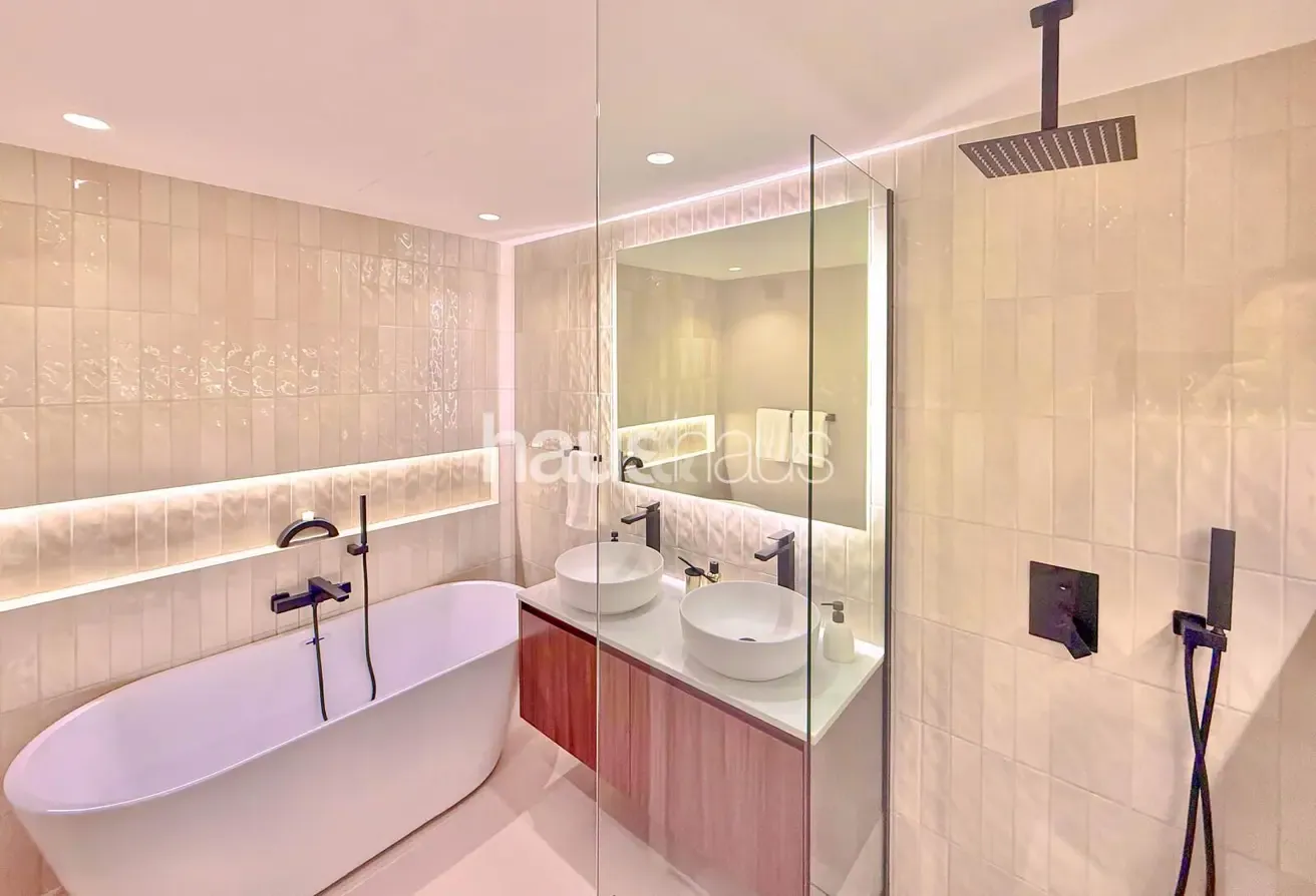 Fully Upgraded | VOT | Full Marina View