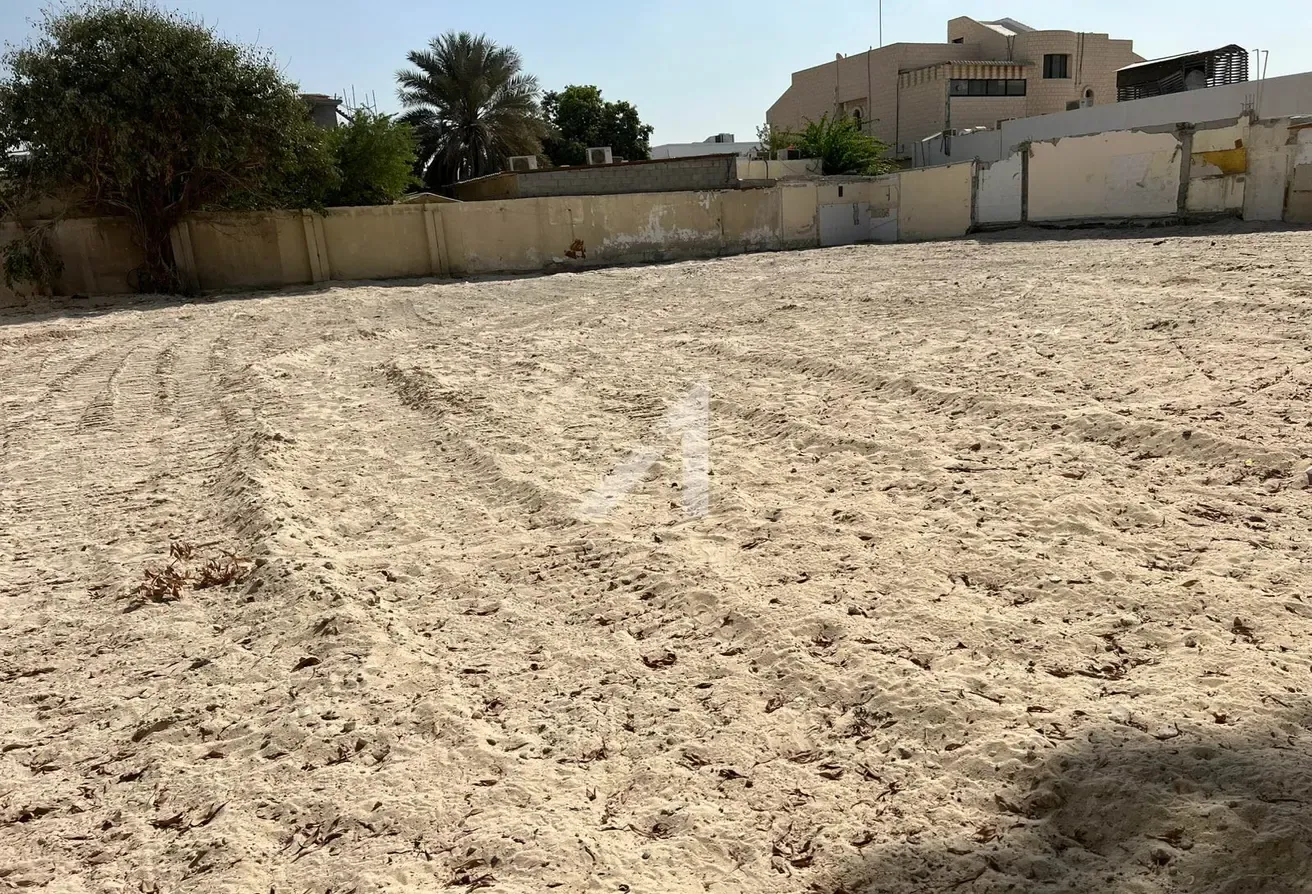 Prime Beachside Villa|Large Plot|GCC National Only