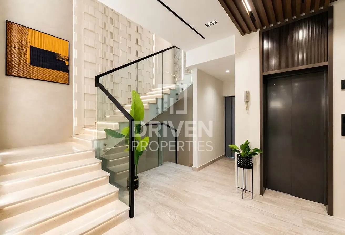 GCC Villa | Beach Access | Fully Furnished
