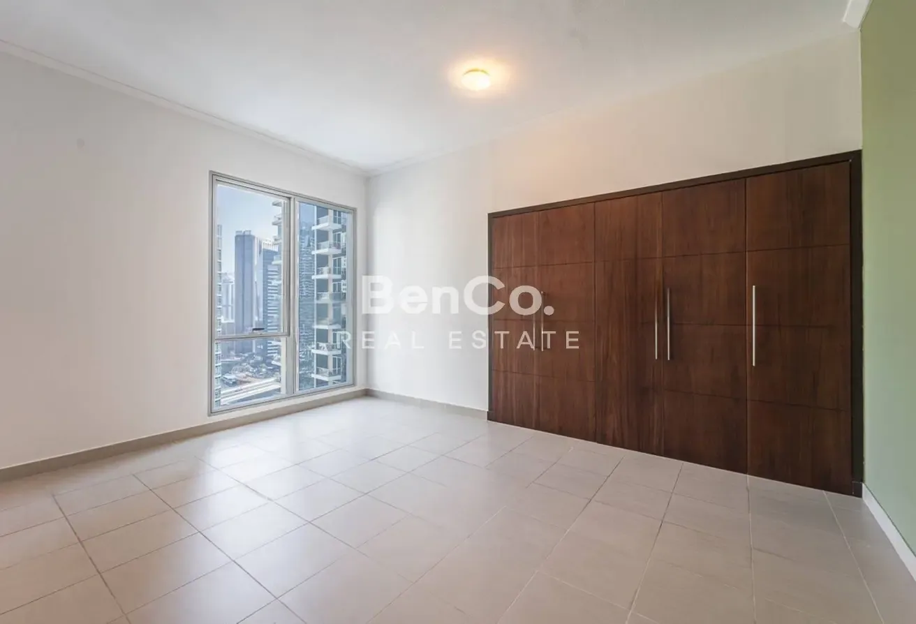 Marina Promenade | Unfurnished | Water View