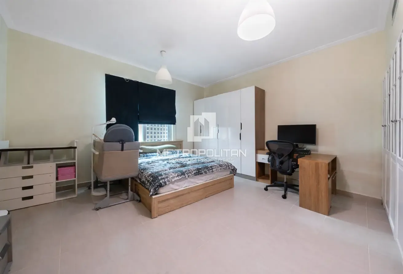 Prime Investment |  Spacious | Mid Floor