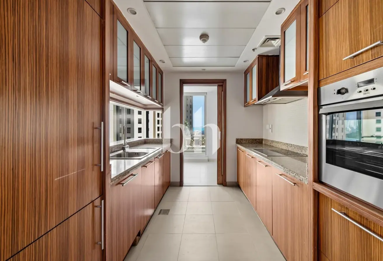 1BR Apartment | Sea View | High Floor