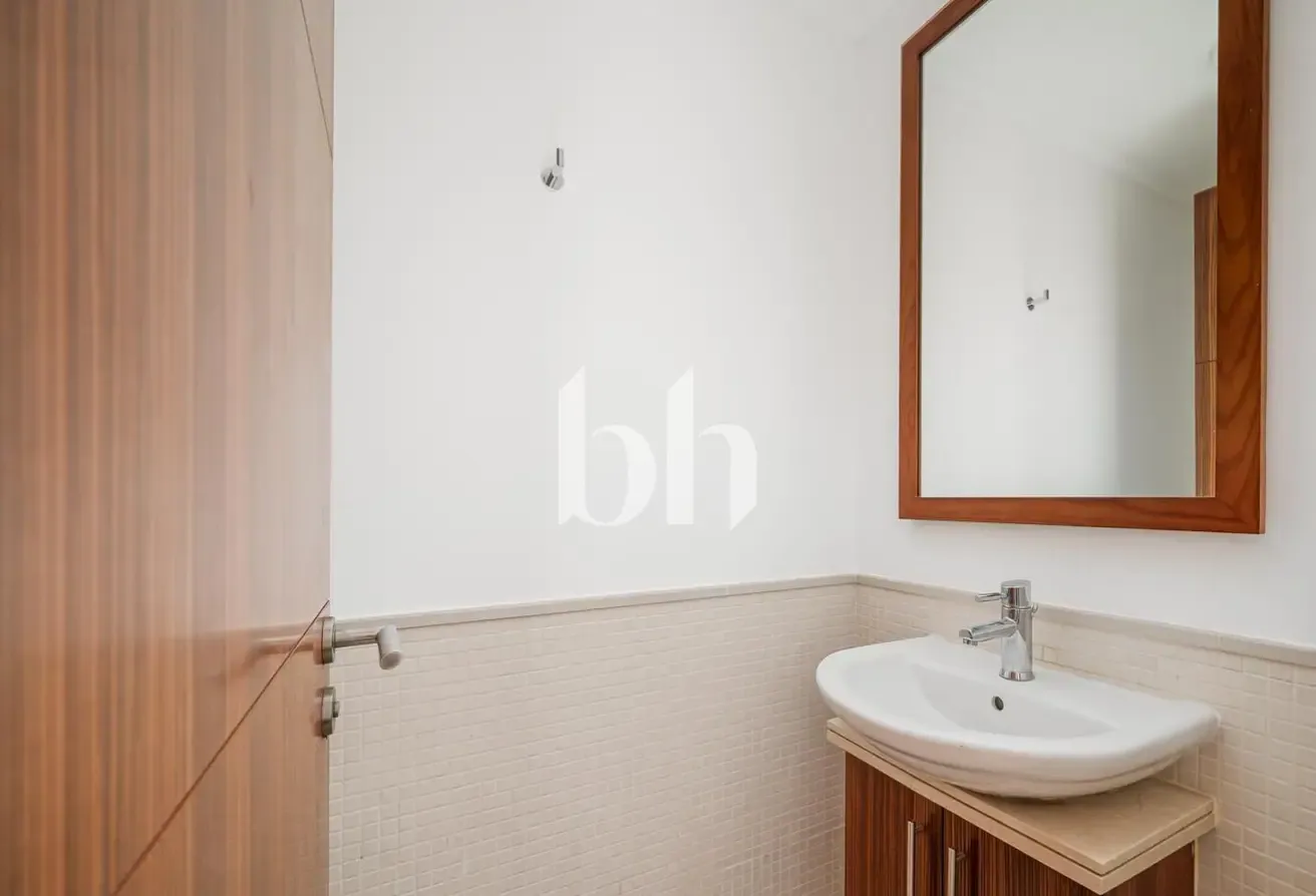 2BR + Study | Marina View | Vacant