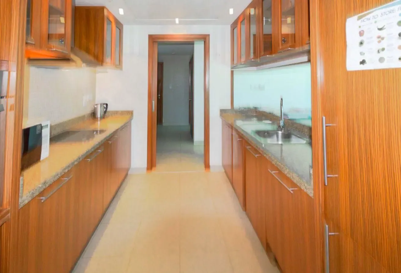 Park and Pool View | Furnished | High ROI