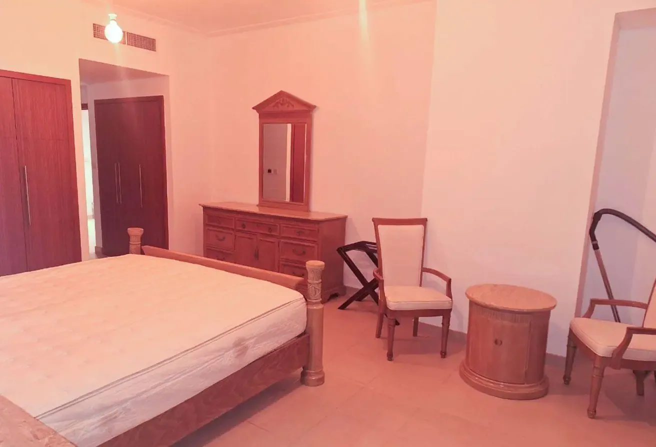 Park and Pool View | Furnished | High ROI