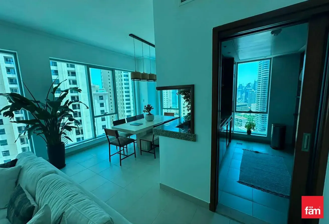 High Floor | Large Layout | Community Living