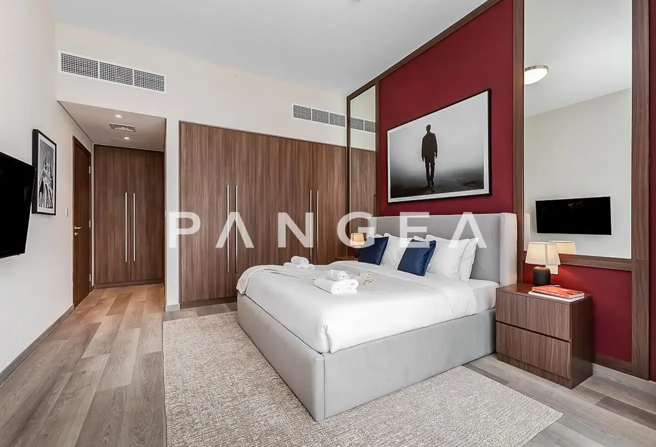 Fully Furnished| Vacant| Great Price
