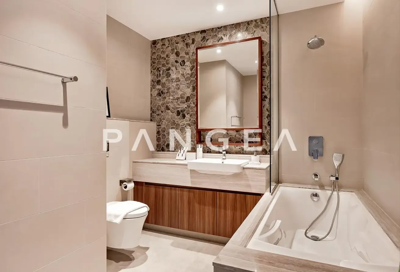 Fully Furnished| Vacant| Great Price