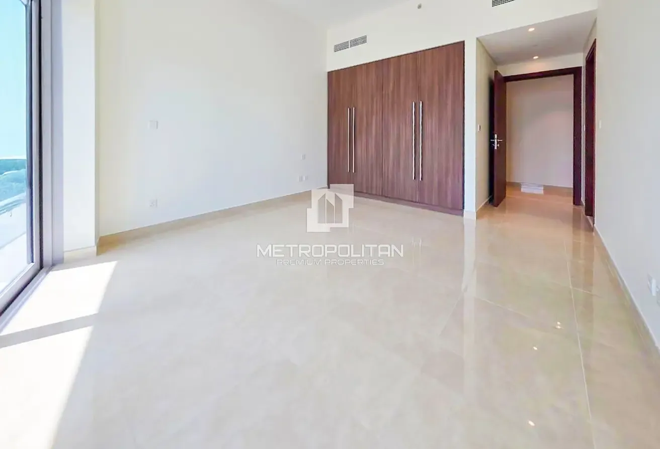 Spacious Layout | Large Balcony | Burj View