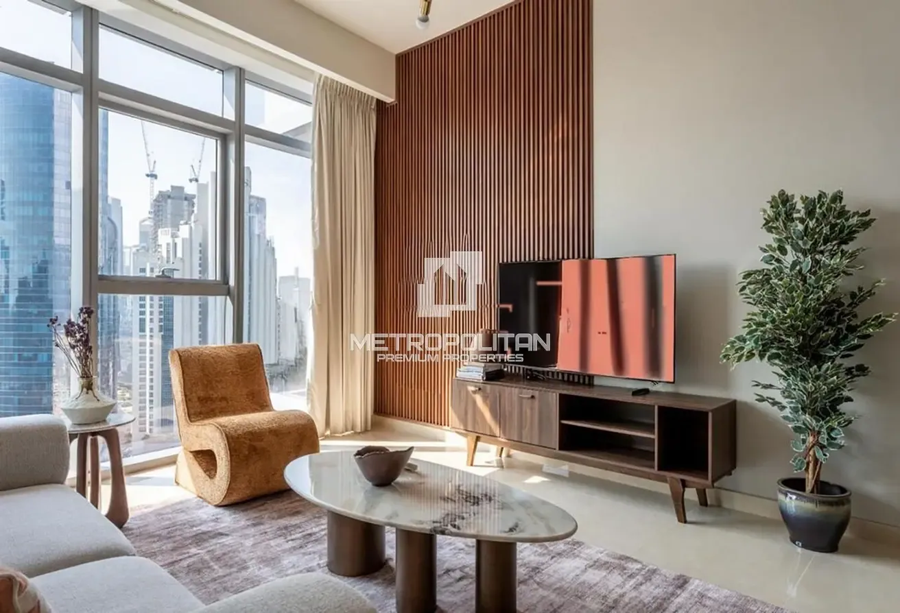 2 Beds Plus Study Room | Large Layout | Canal View