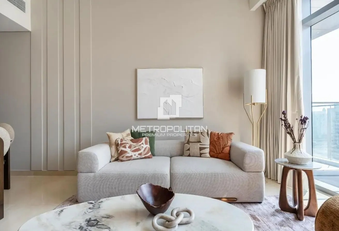 2 Beds Plus Study Room | Large Layout | Canal View