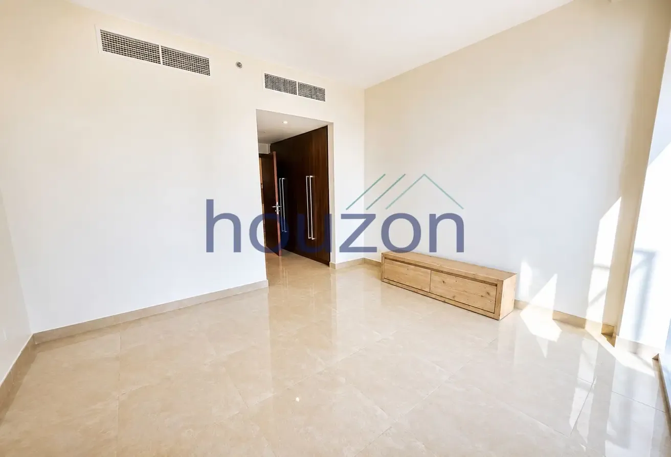 Brand New | Spacious 2BR+ Study | Canal view