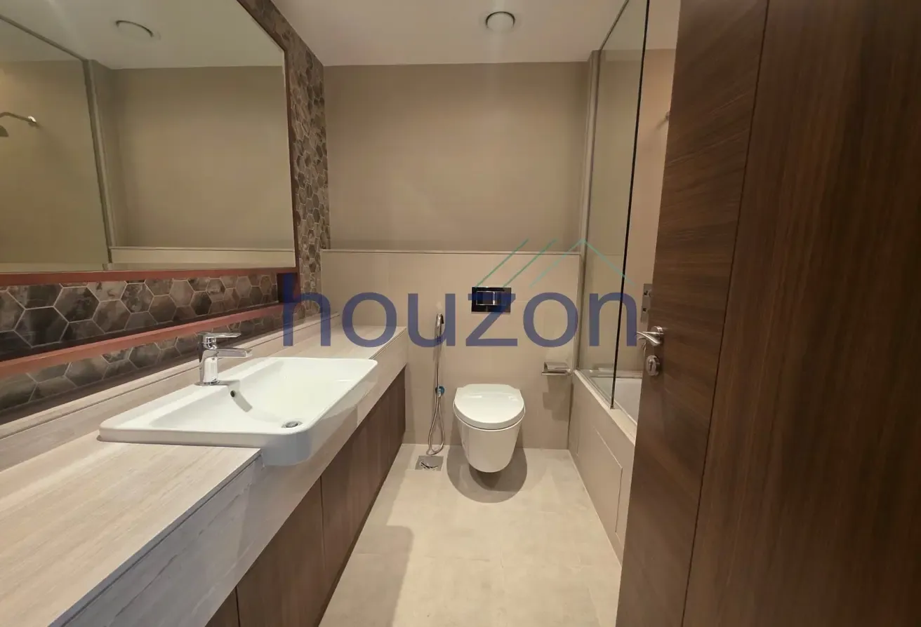 Brand New | Spacious 2BR+ Study | Canal view