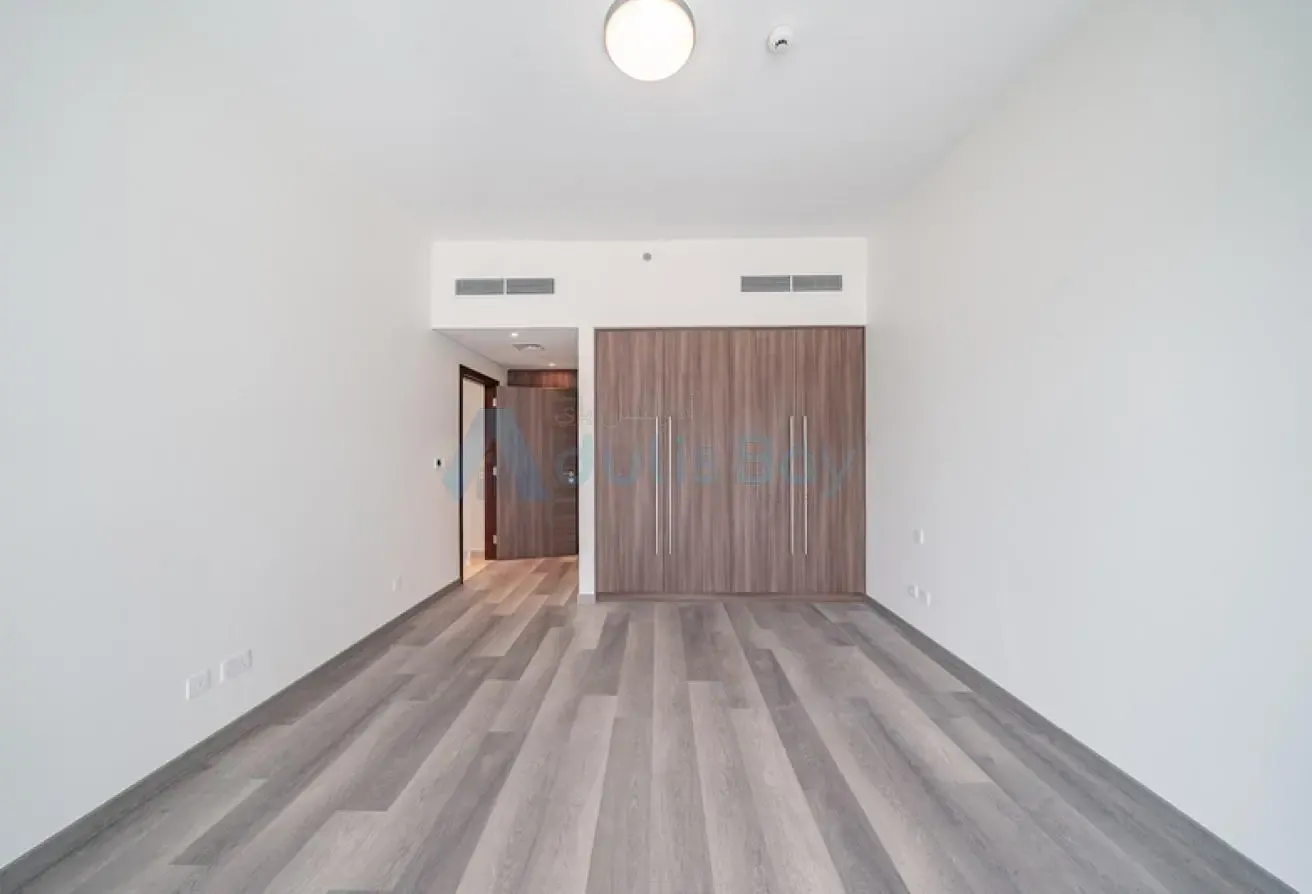 Luxury Apartment | Ready Unit | Genuine Resale