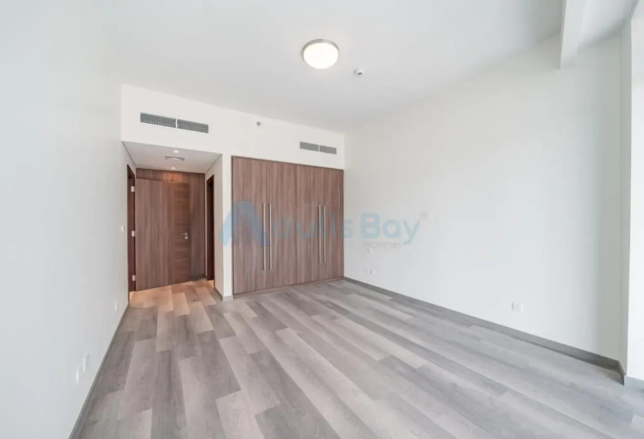 Luxury Apartment | Ready Unit | Genuine Resale