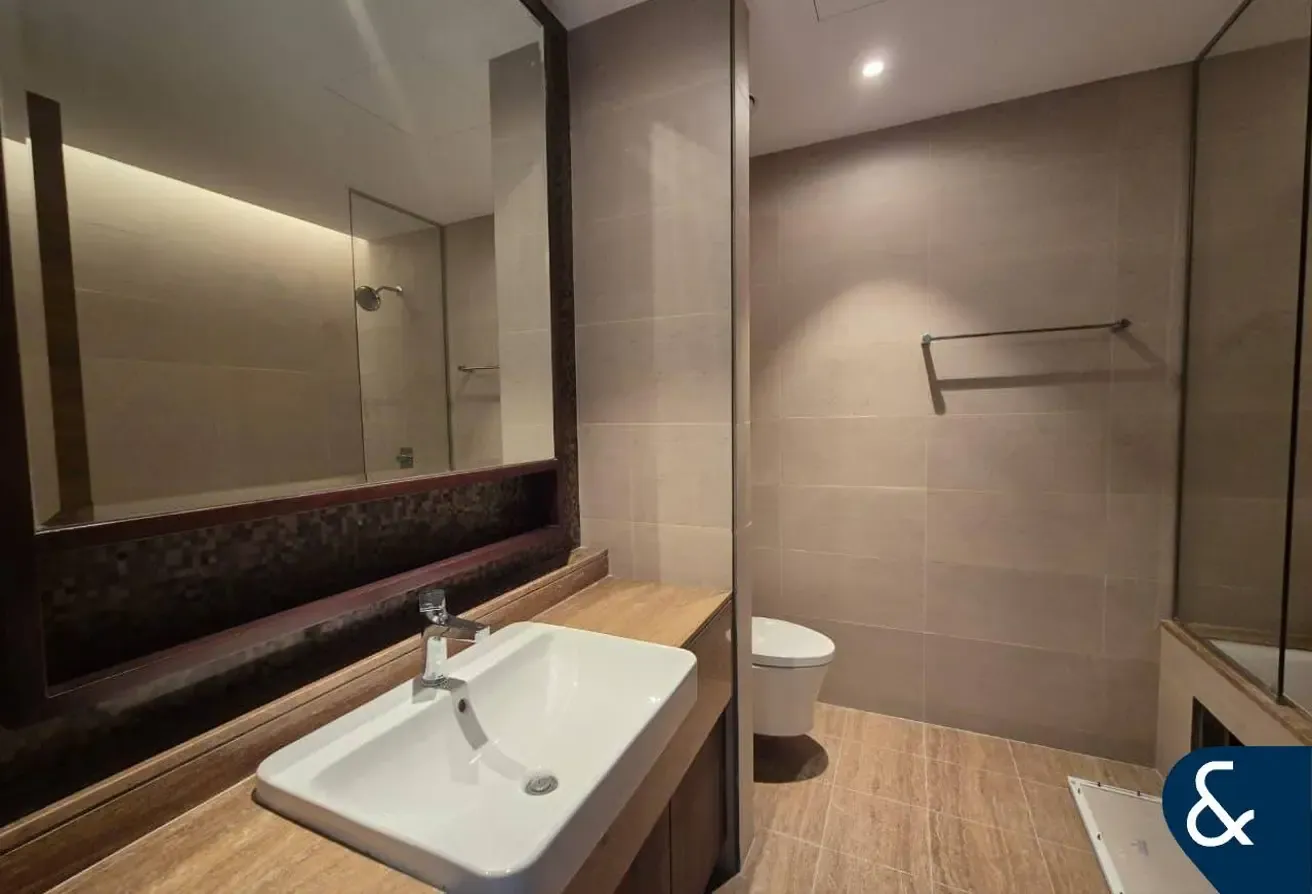 Burj K View | Large 2 Bed | Imperial Ave