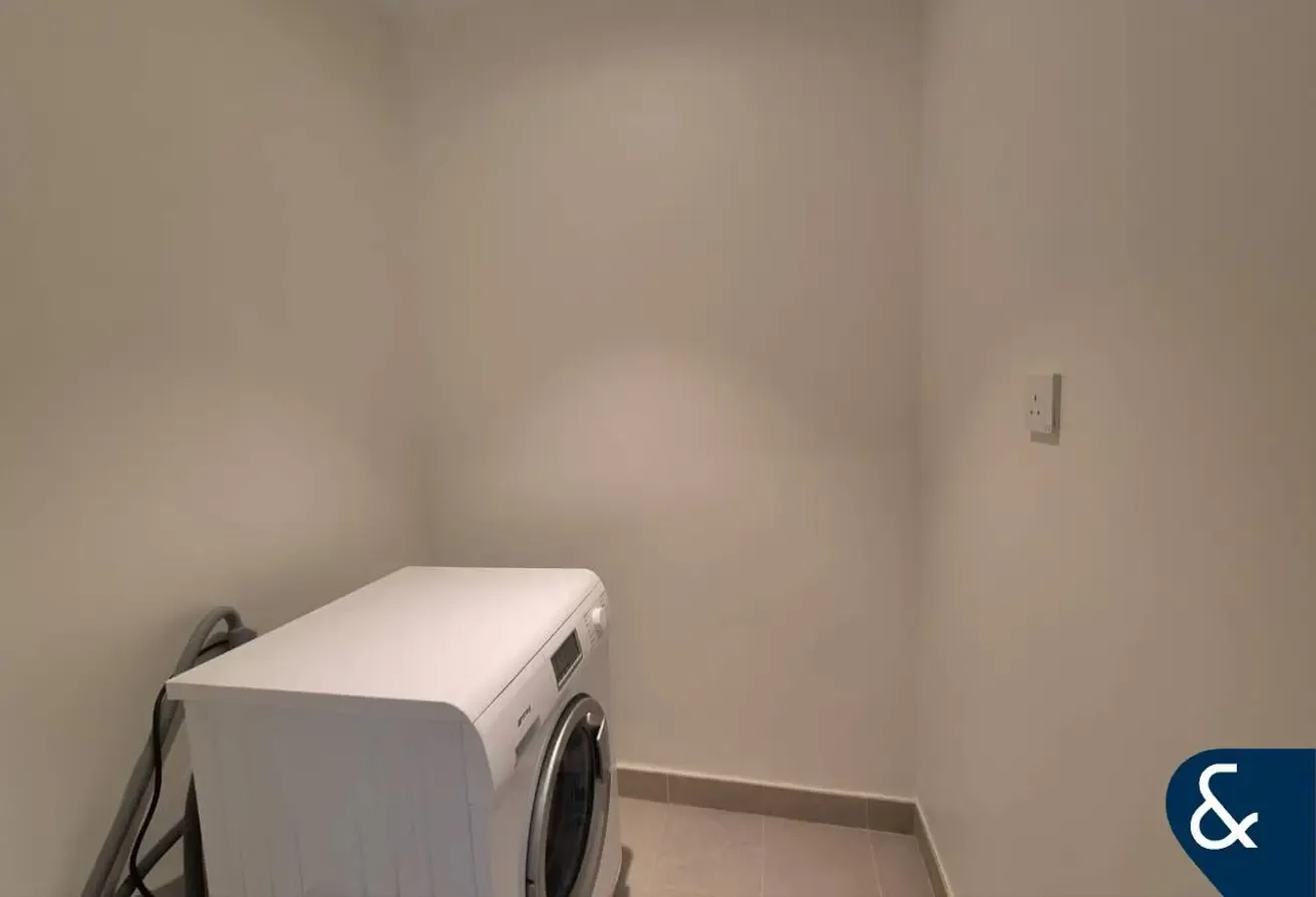 Burj K View | Large 2 Bed | Imperial Ave
