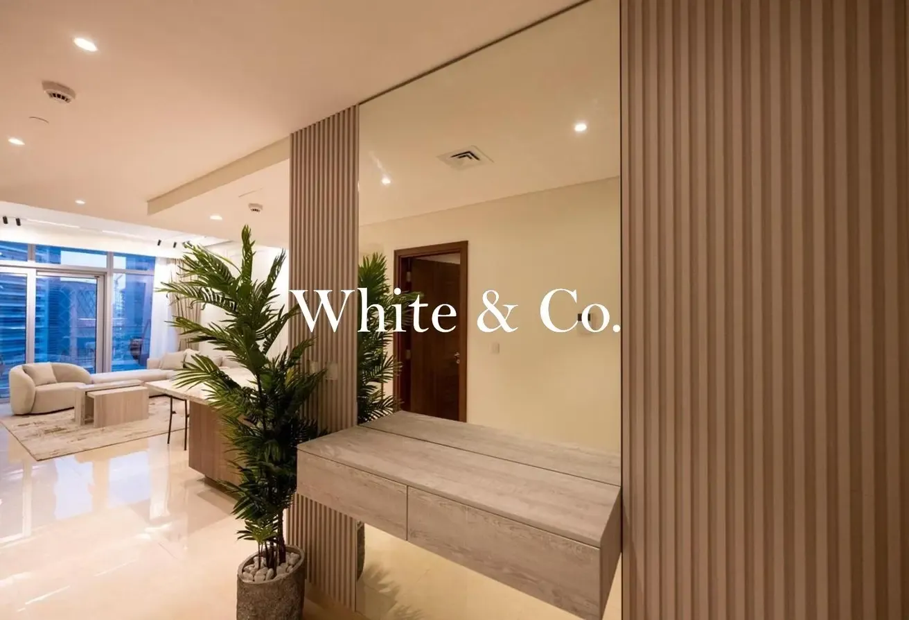 Fully Furnished | Upgraded | Canal View