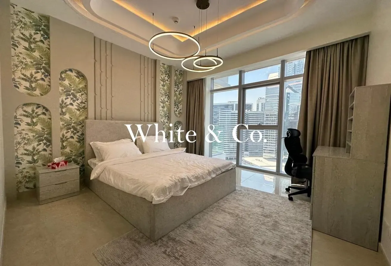 Fully Furnished | Upgraded | Canal View