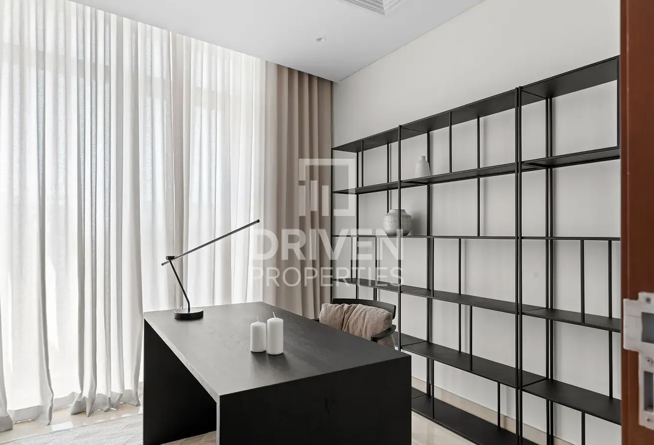 Fully Furnished | Ready to move in | Mid Floor