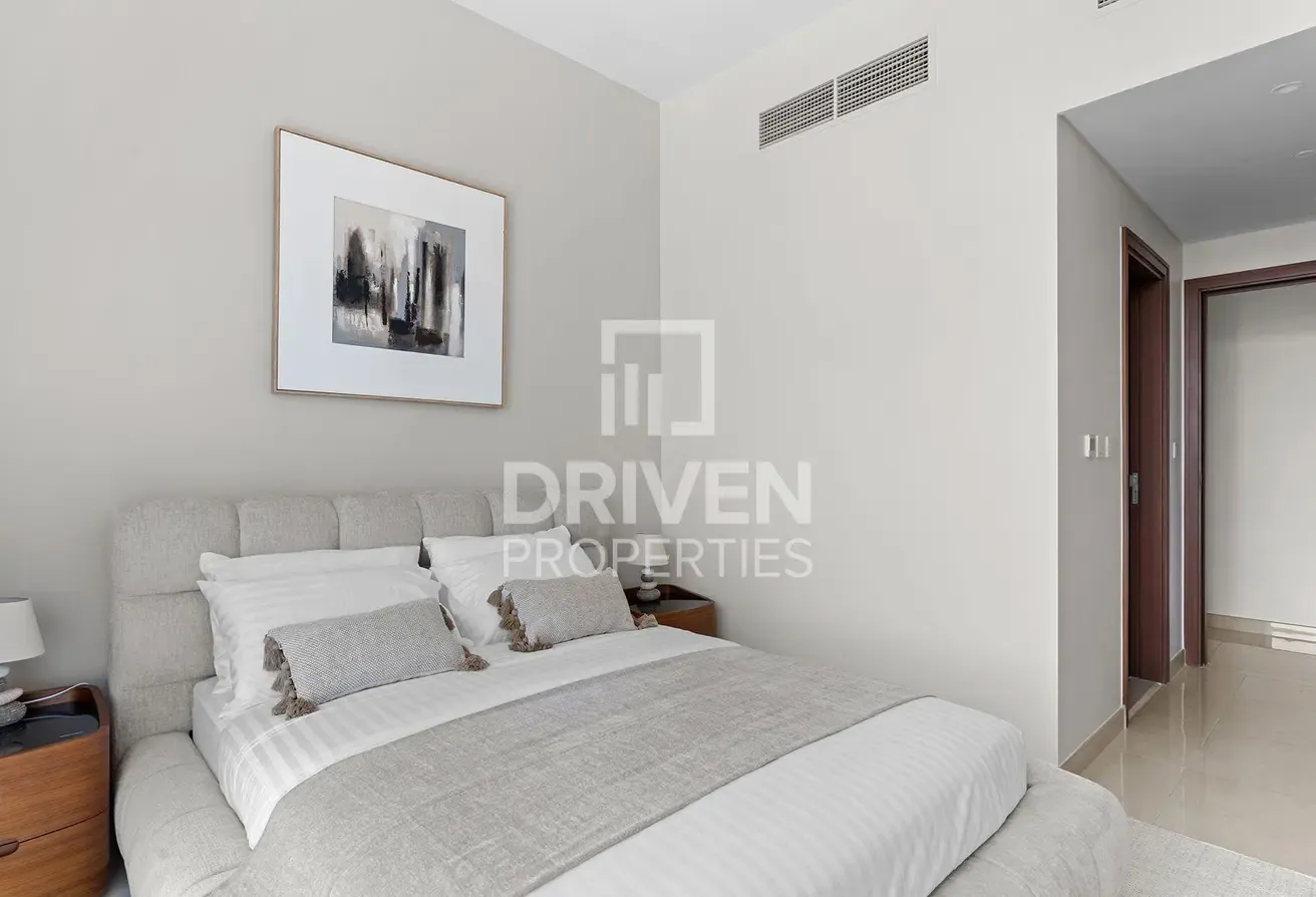 Fully Furnished | Ready to move in | Mid Floor