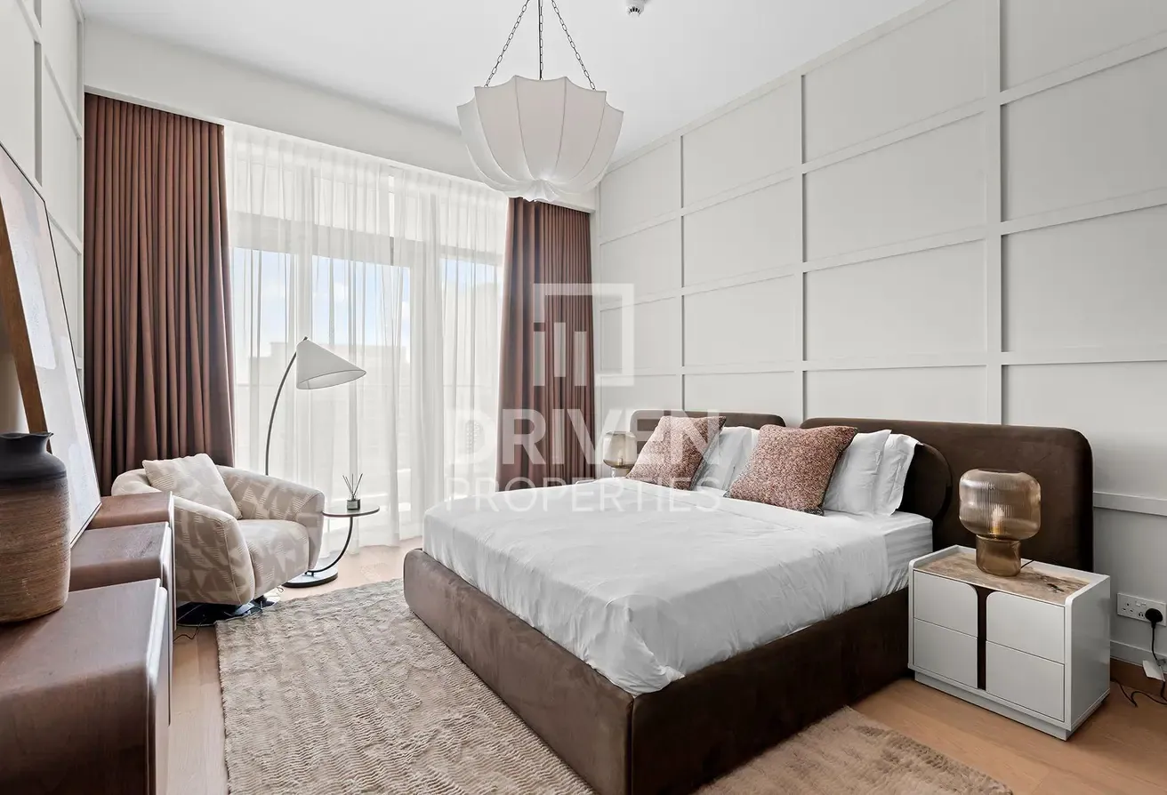 Fully Furnished | Ready to move in | Mid Floor