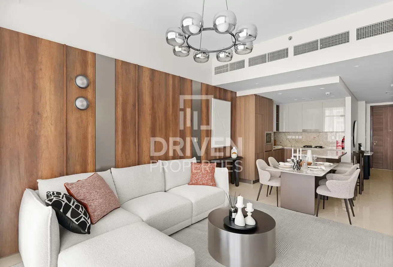 Fully Furnished | Ready to Move in | Mid Floor