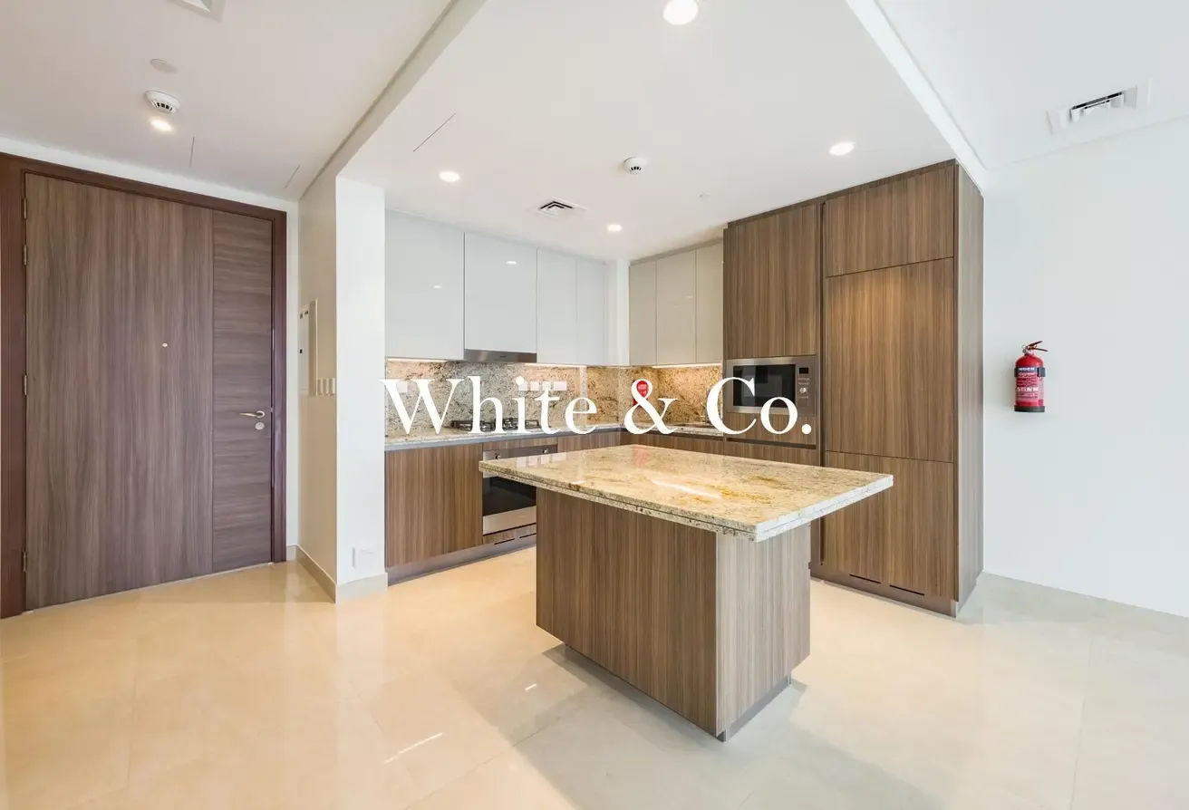 Burj View | Vacant Now | Prime Location