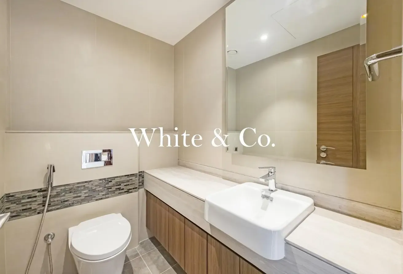Burj View | Vacant Now | Prime Location