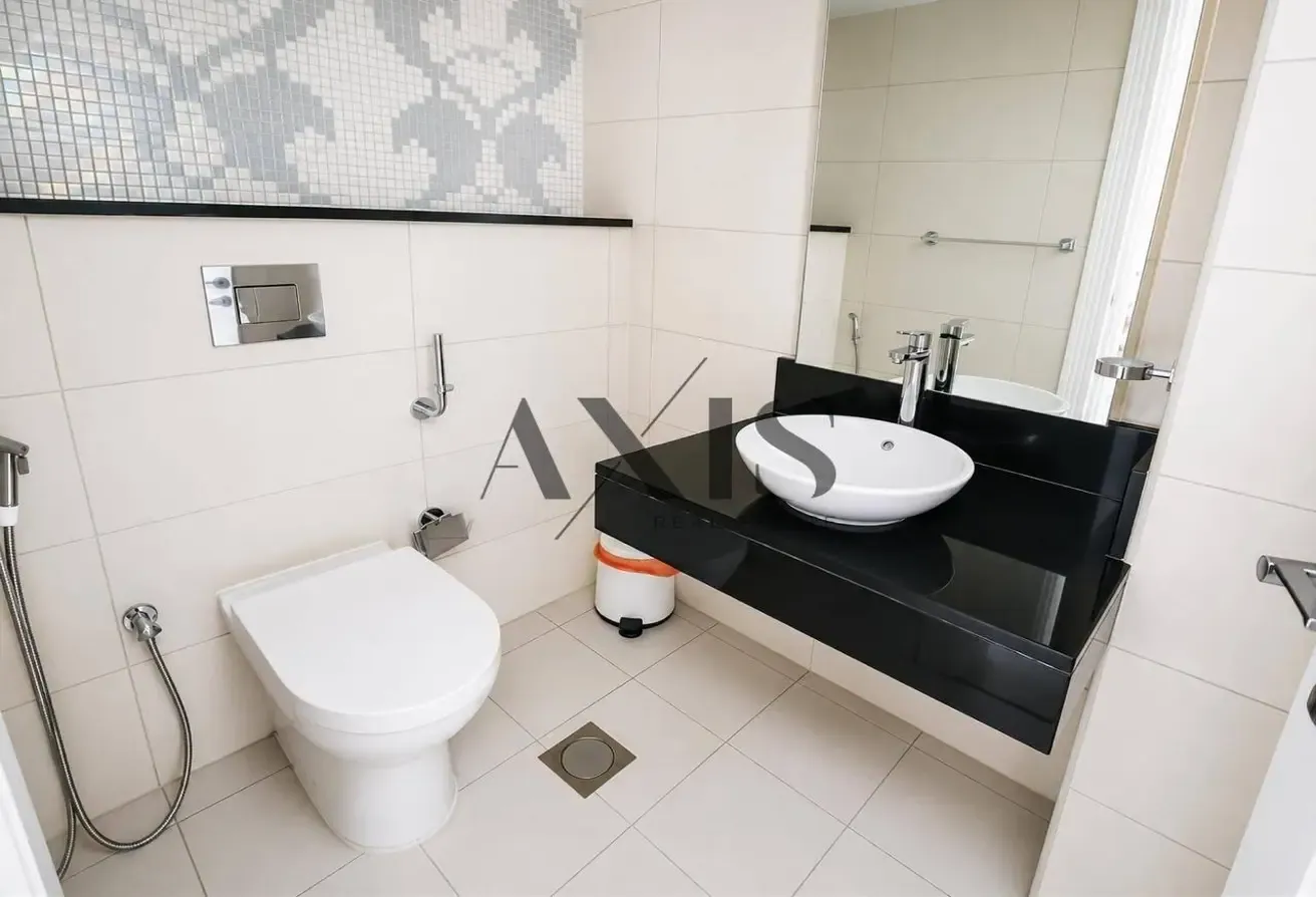 Amenities view |  Furnished  | Rented | Exclusive
