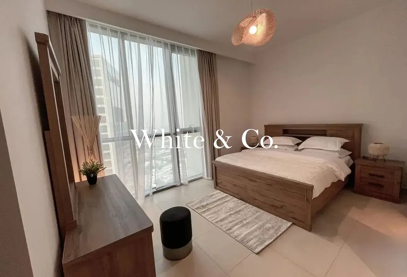 Corner Unit | High Floor  Motivated Seller