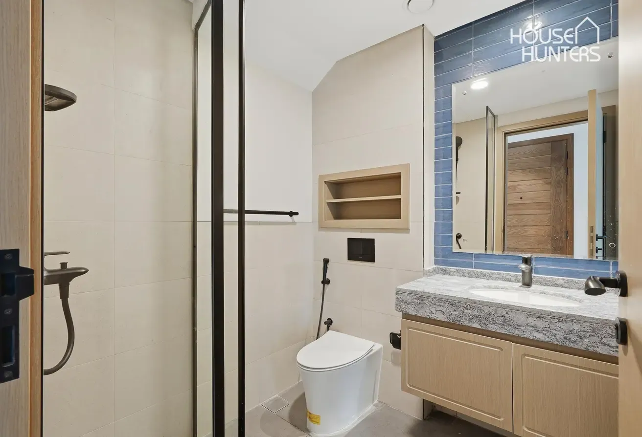 Single Row | Area Expert | Prime Location
