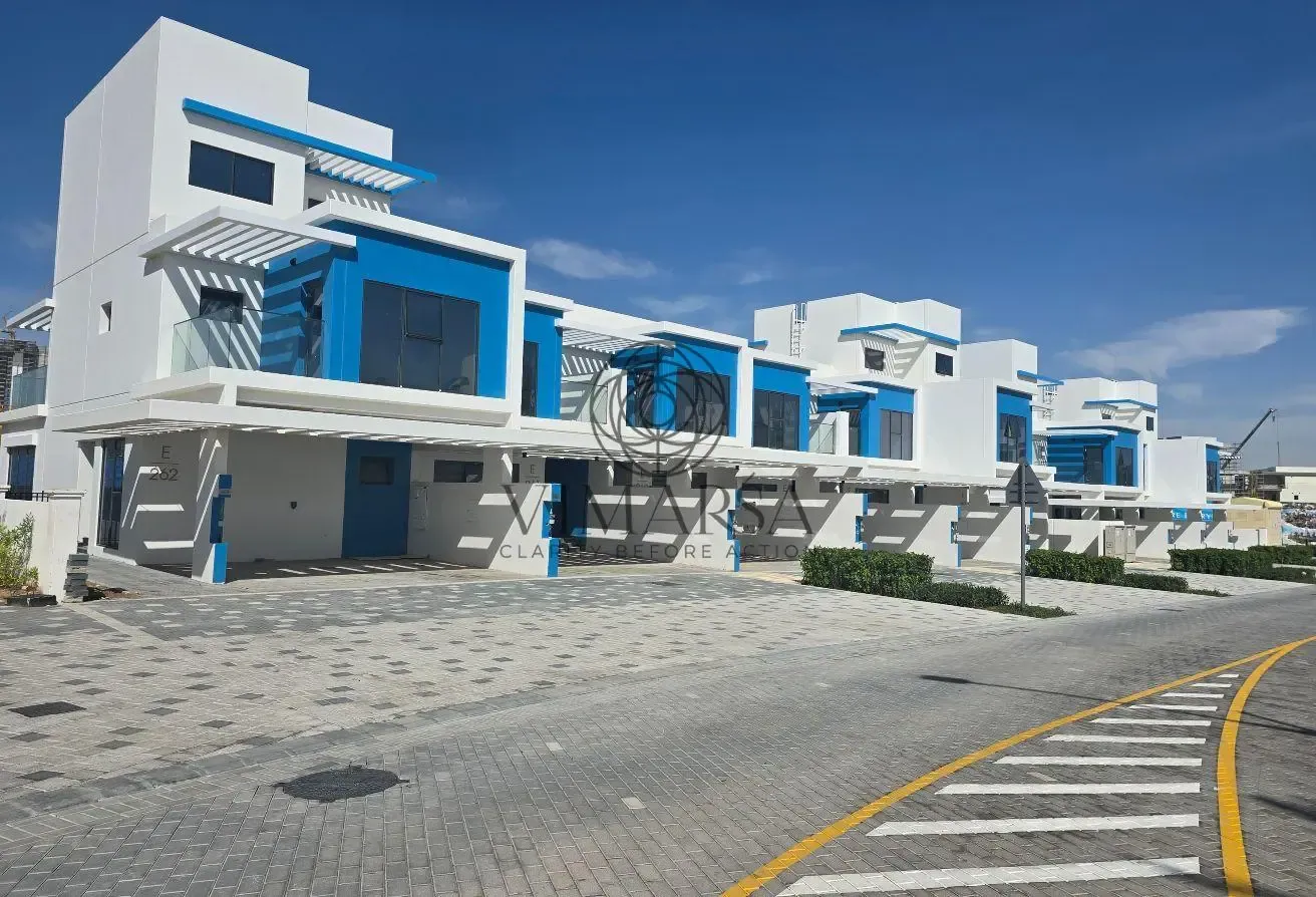 Luxurious 5BR | Single Row | Prime Amenities