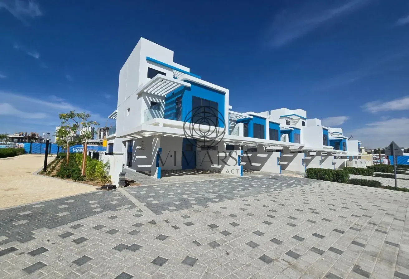 Luxurious 5BR | Single Row | Prime Amenities